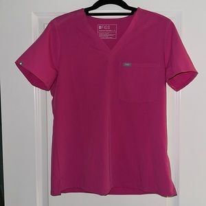 figs scrub top size small in the color electric orchid: matching pants in closet